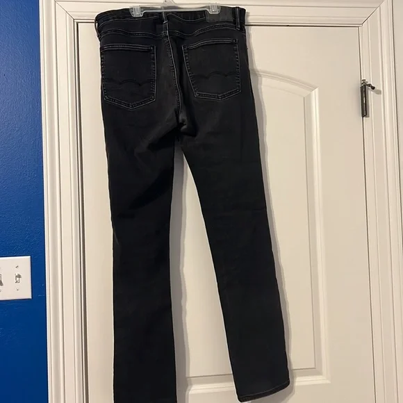 Men’s American Eagle Jeans (Slim Straight) - Picture 2 of 4